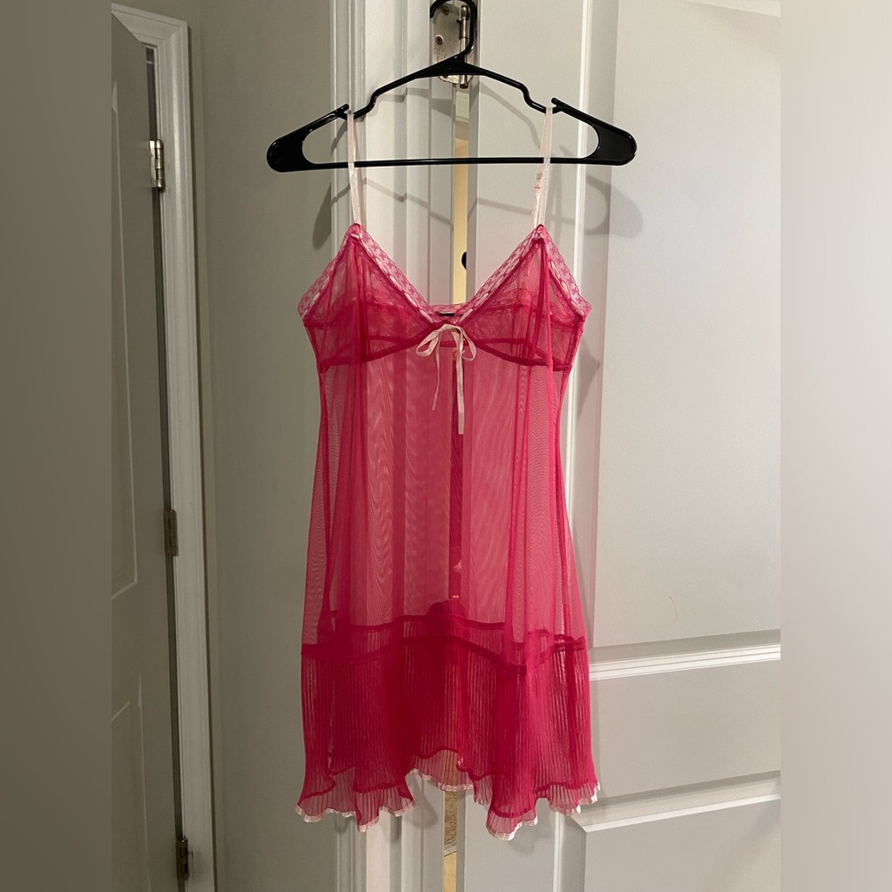 Adorable pink babydoll night gown, size small